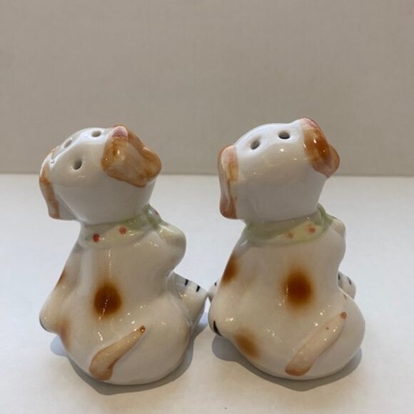 Vintage Cute Dog SAlt and Pepper Shakers. - Picture 5 of 8